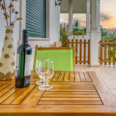 Abrigo Do Castelo - Pica-pau * Ourem