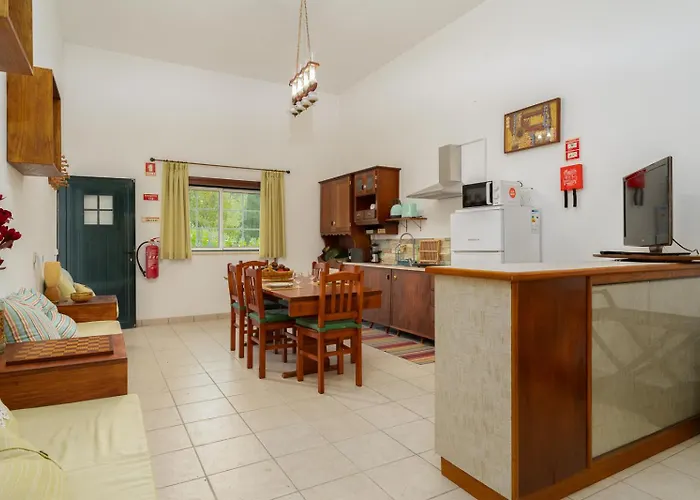 Abrigo Do Castelo - Pica-pau